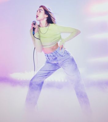 002.jpg